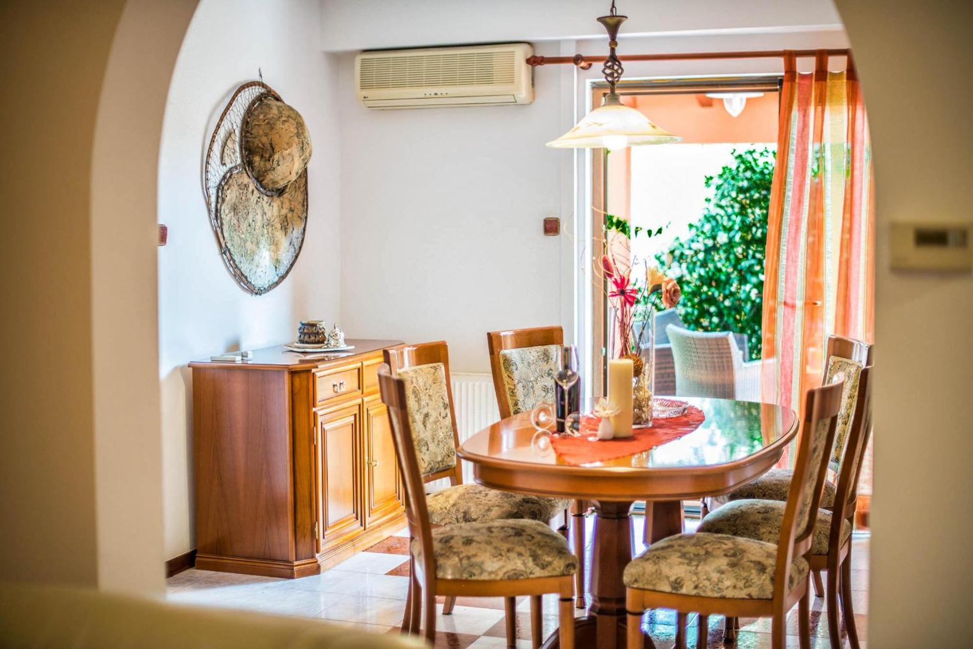 Apartments Cvek โรวีน ภายนอก รูปภาพ